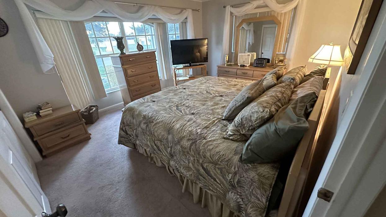 GOLDMILLIO CLEANING SERVICE IN CAPE CORAL - Cape Coral, FL
