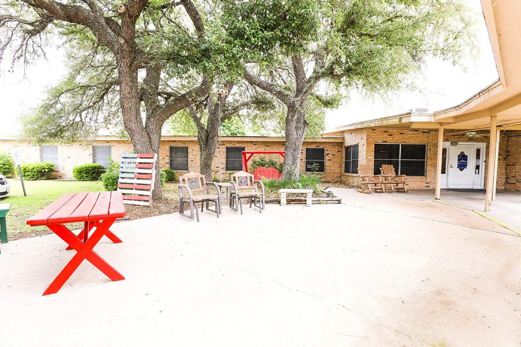 Flatonia Healthcare Center - Flatonia, TX