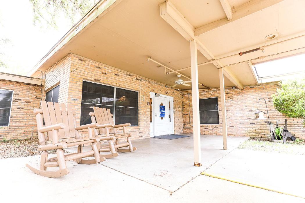 Flatonia Healthcare Center - Flatonia, TX