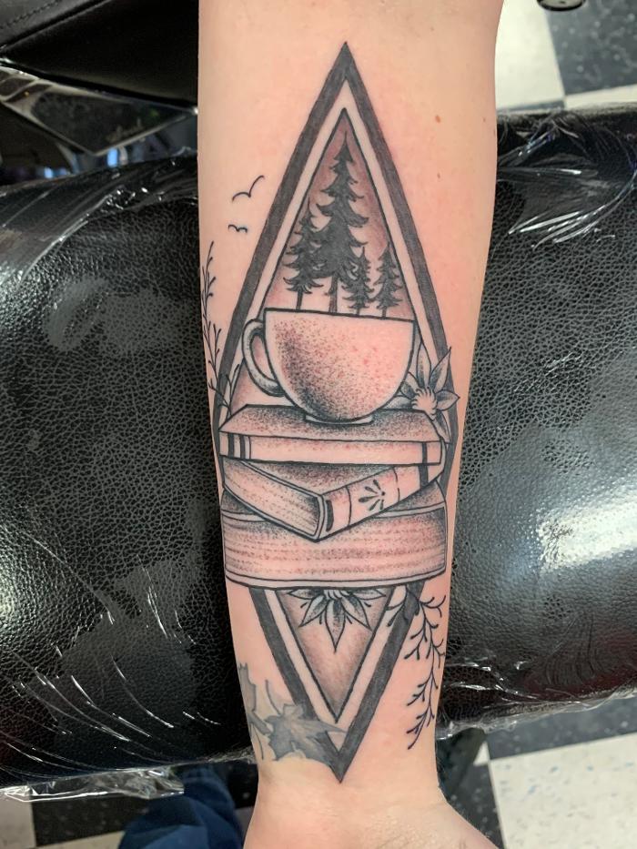 Stray Cat Tattoo - Snohomish, WA