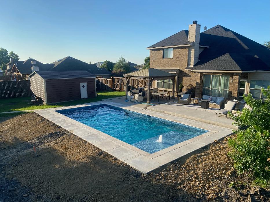 Clearwater Pools & Outdoor Living - Waxahachie, TX