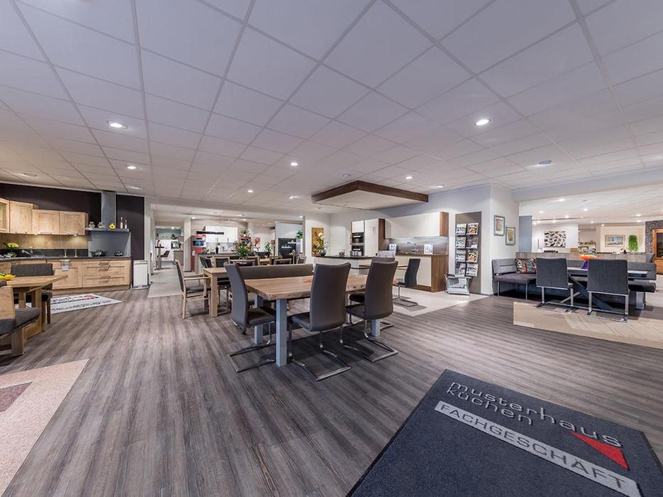 Möbel Dettenhöfer, Am Waidmannsbach in Pegnitz