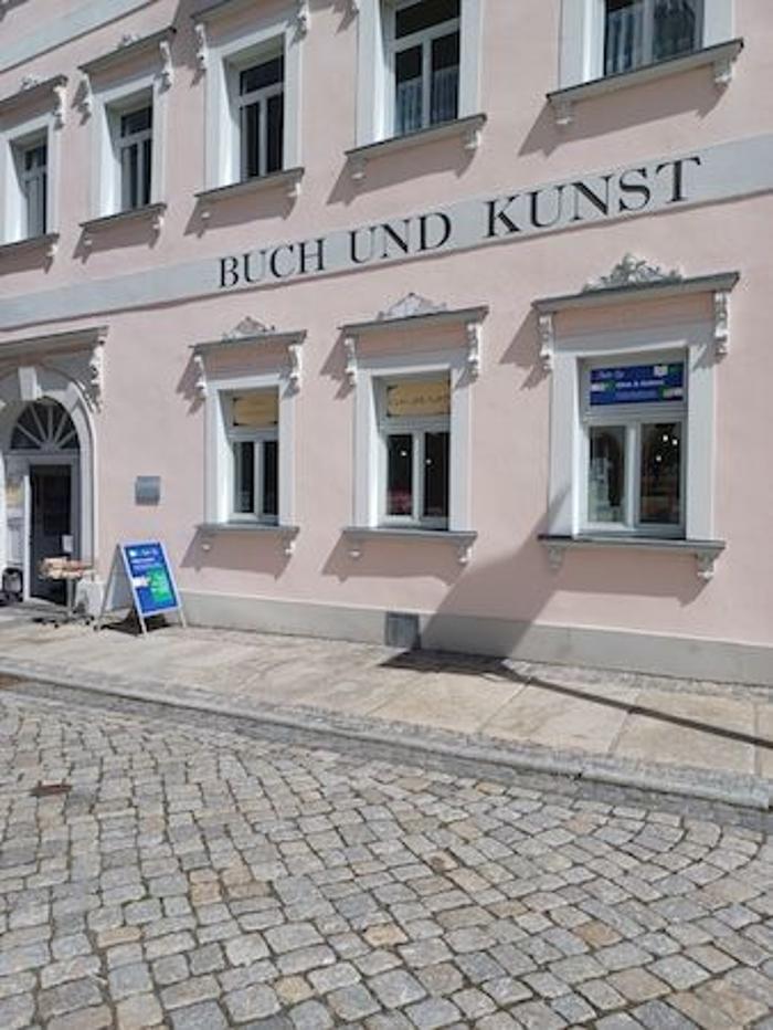 Buch & Kunst Schneeberg, Markt in Schneeberg