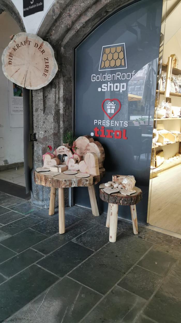 Golden Roof.shop-PRESENTS.tirol, Herzog-Friedrich-Straße in Innsbruck