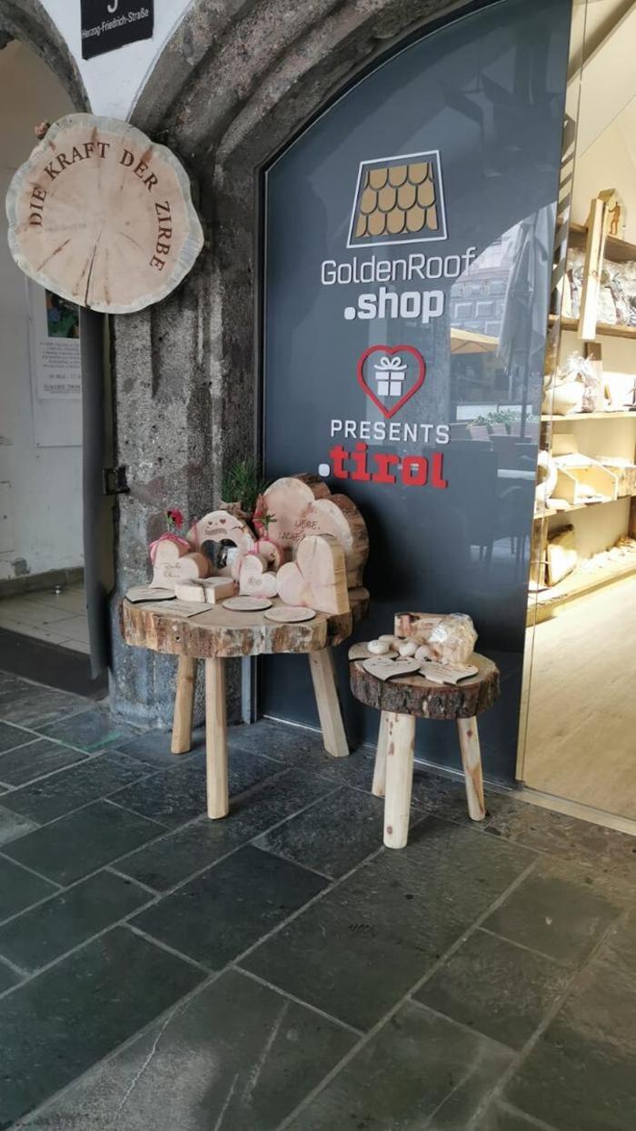 Golden Roof.shop-PRESENTS.tirol, Herzog-Friedrich-Straße in Innsbruck
