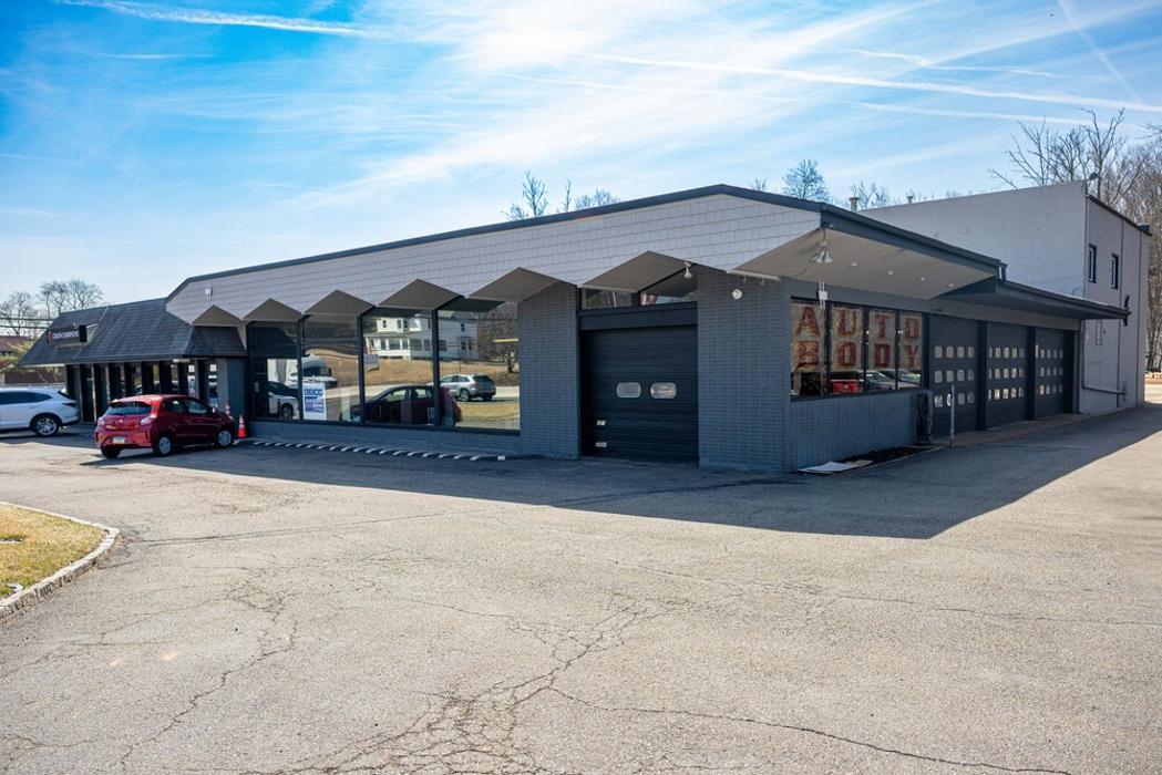 Crash Champions Collision Repair Whippany - Whippany, NJ