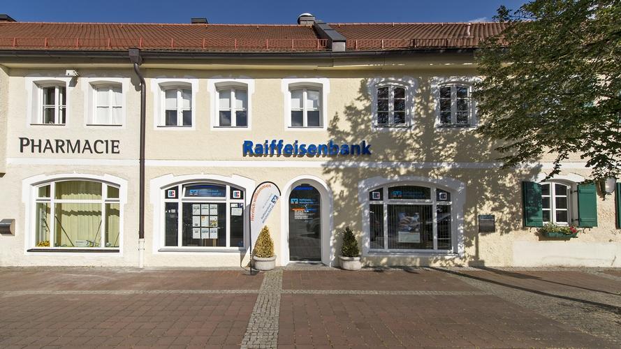 Raiffeisenbank München-Süd eG, Geschäftsstelle Pullach, Kirchplatz in Pullach im Isartal
