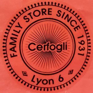 Cerfogli accessoire du vêtement (détail)