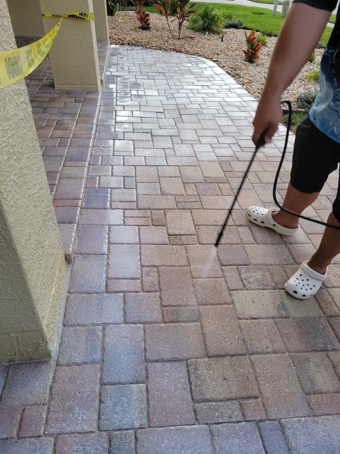 Complete Softwash Solutions LLC - Holiday, FL