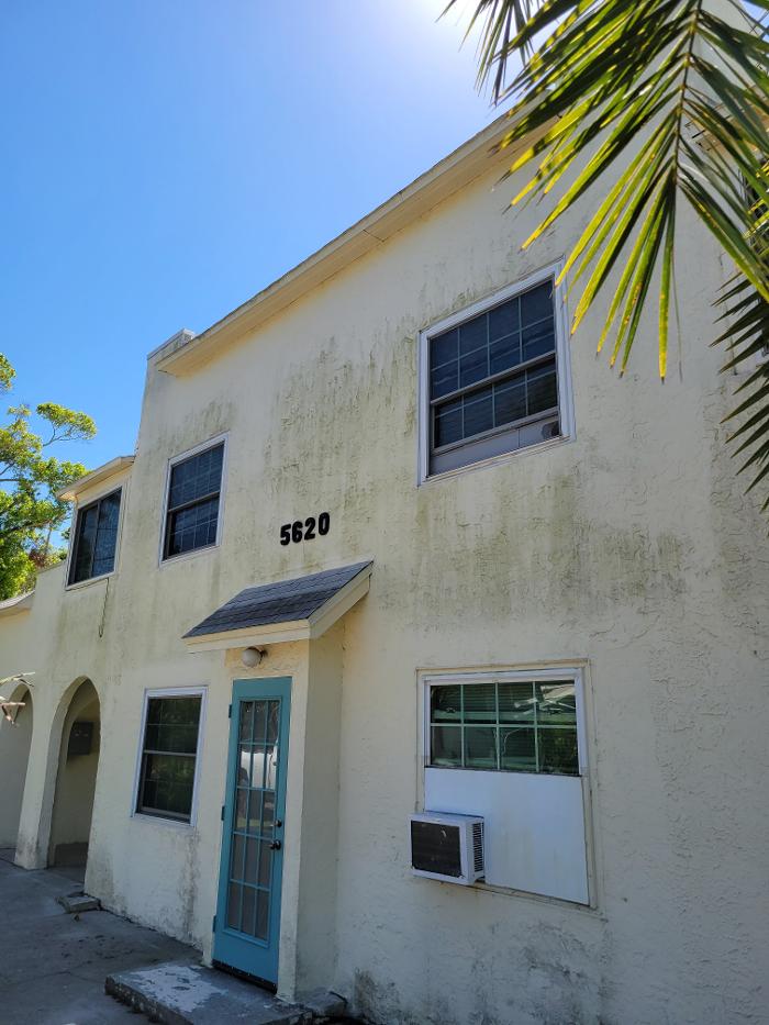 Complete Softwash Solutions LLC - Holiday, FL