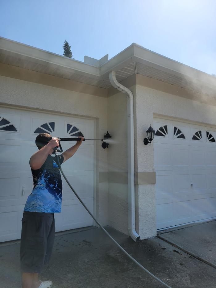 Complete Softwash Solutions LLC - Holiday, FL