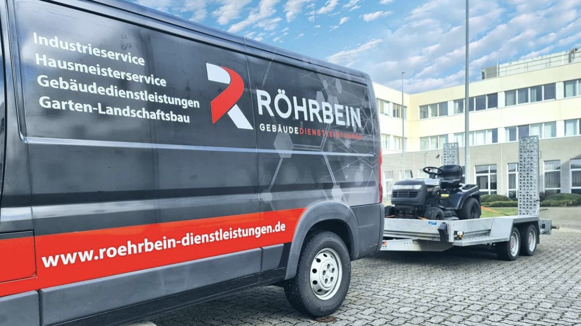 Röhrbein Gebäudedienstleistungen, Rheinpromenade in Monheim am Rhein