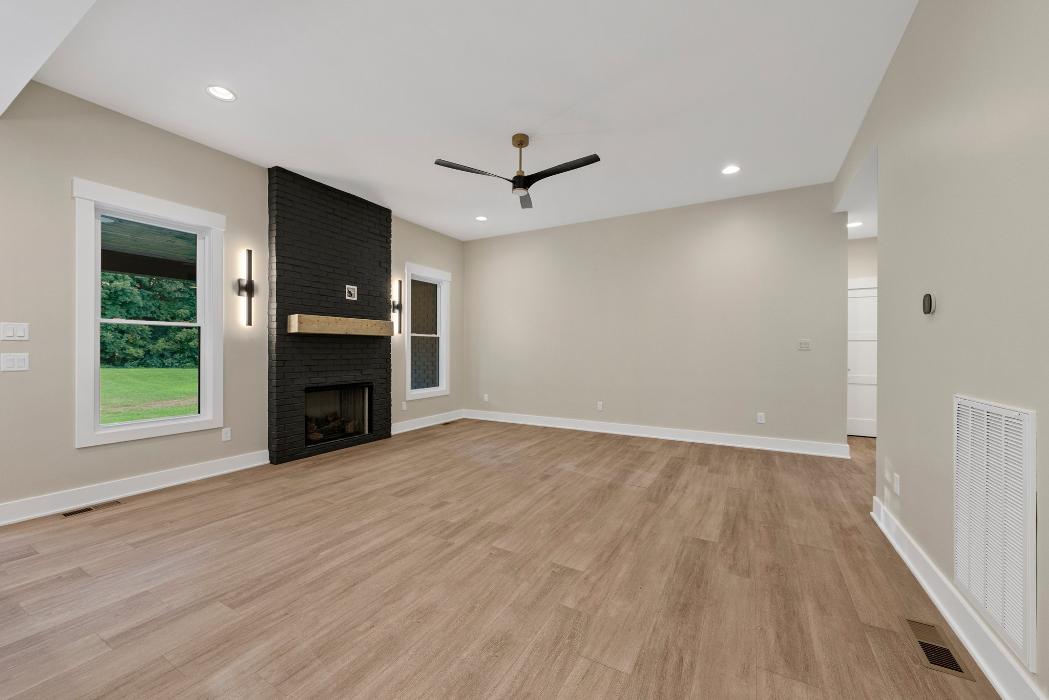 Tom Goodworth Construction Image