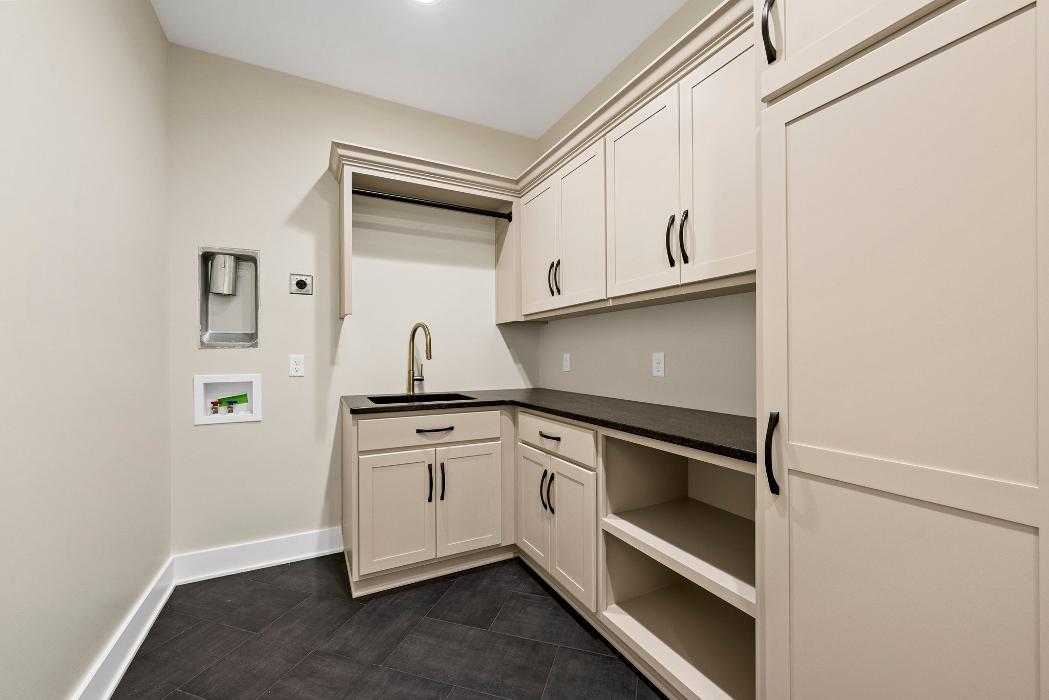 Tom Goodworth Construction Image