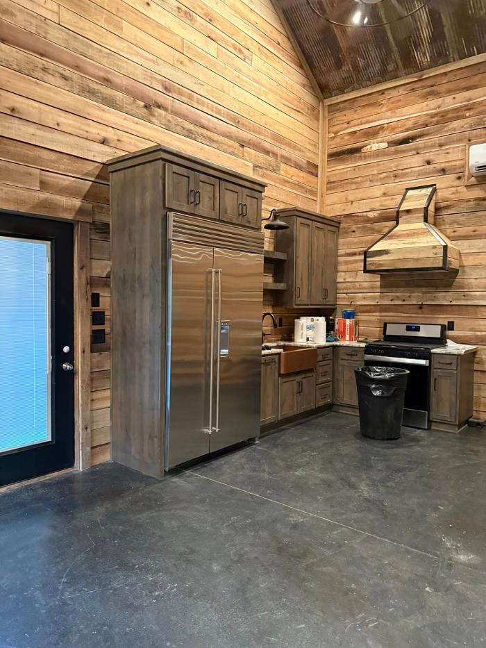 Tom Goodworth Construction Image