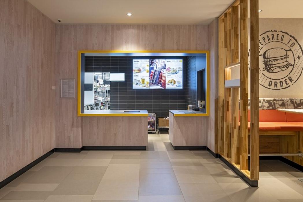 McDonald's, Zur Kuhbrücke in Ottendorf-Okrilla