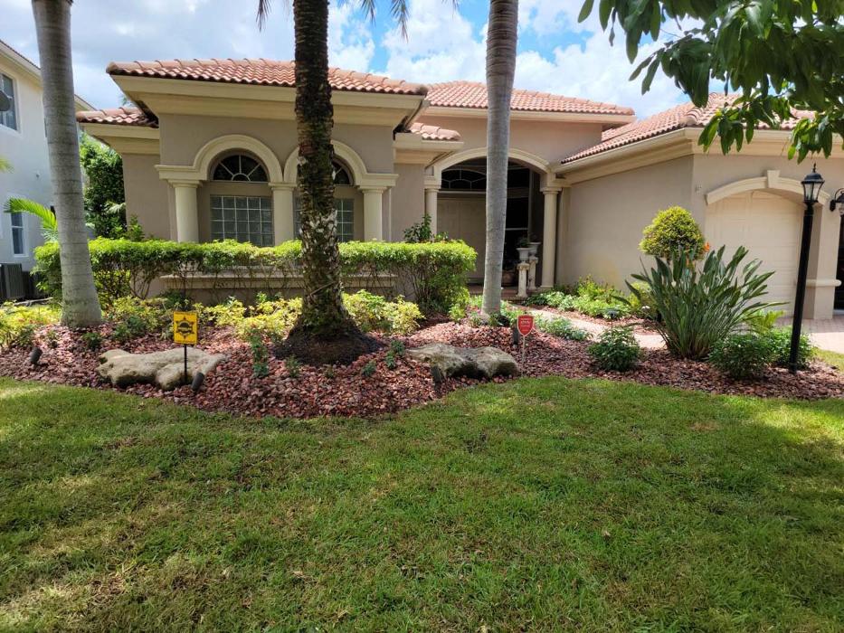 T the Lawn Care - Pompano Beach, FL