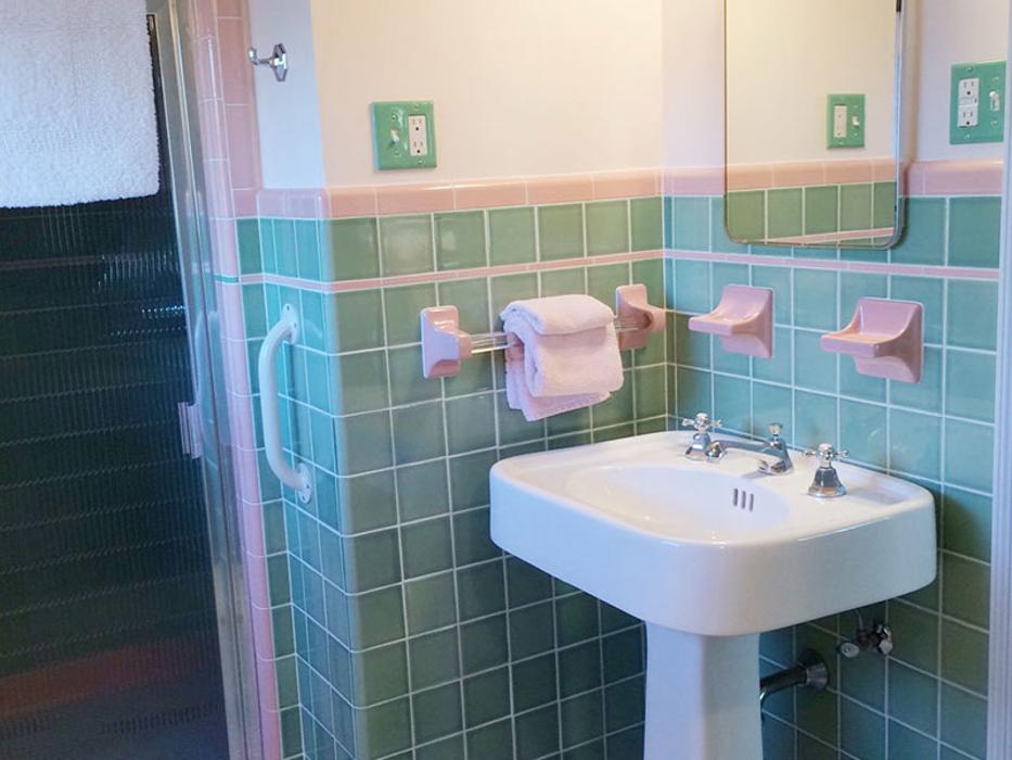 American Tile Makers - Gardena, CA