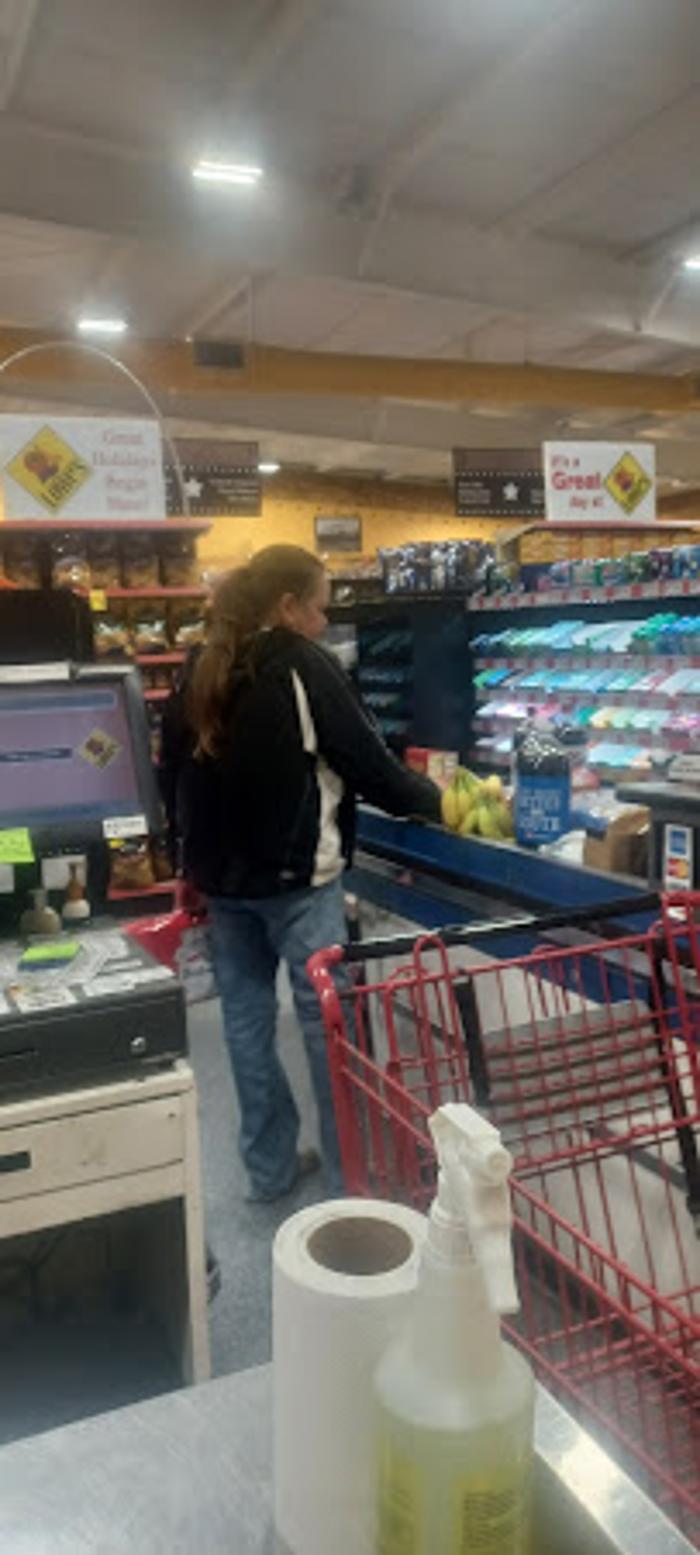 Lowe's Market - Goliad, TX