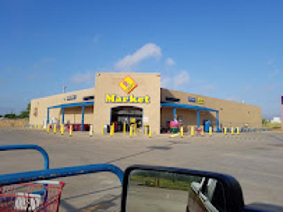 Lowe&apos;s Market Logo