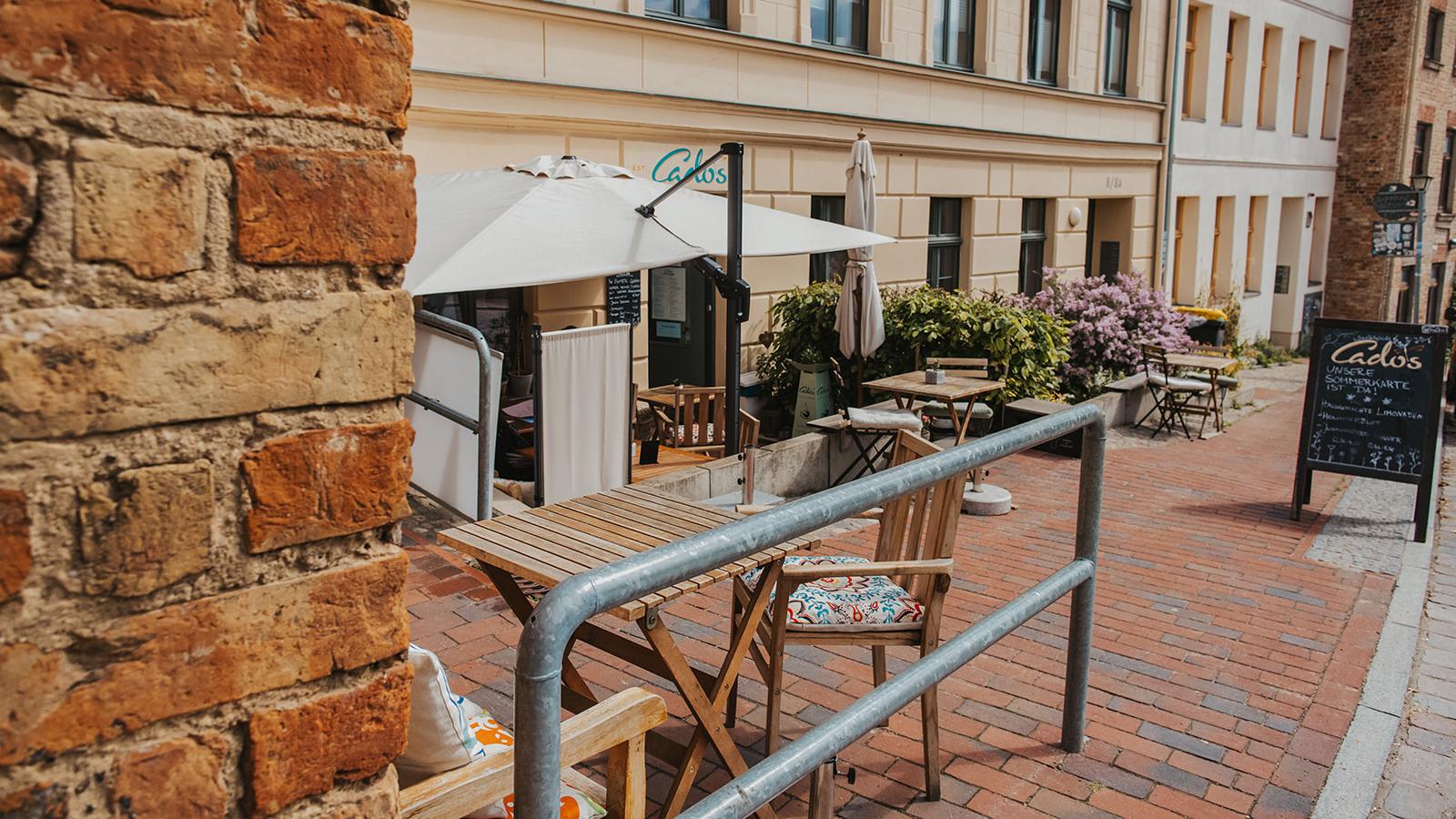 Cados Cafe & Creperie, Oberhalb d. Gerberbruches in Rostock