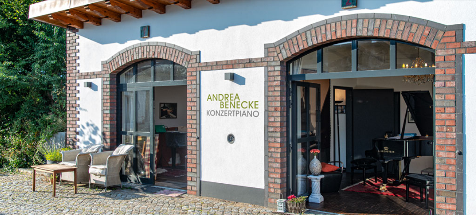 Komponistin & Pianistin Andrea Benecke, Theodorstraße in Hamburg