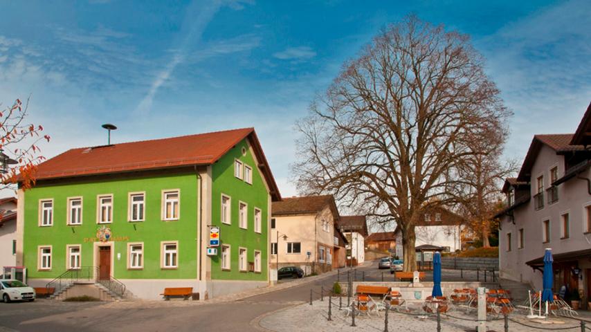 Raiffeisenbank Bad Kötzting eG Geschäftsstelle Grafenwiesen, Rathausplatz in Grafenwiesen