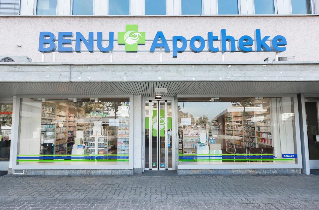 BENU Schwerzenbach, Bahnstrasse in Schwerzenbach