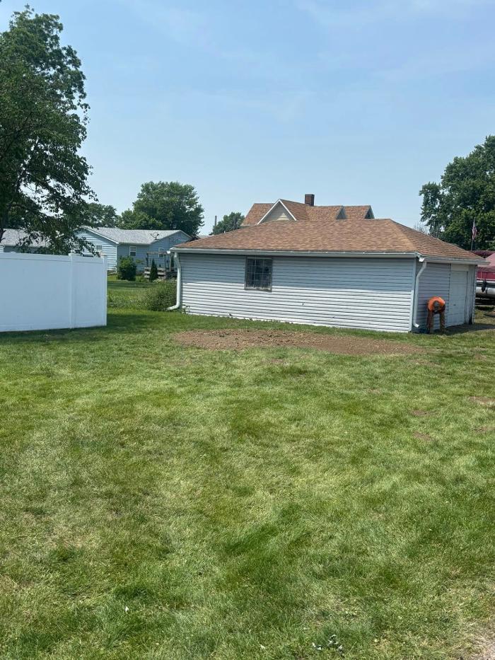 Plue's Tree Service Image