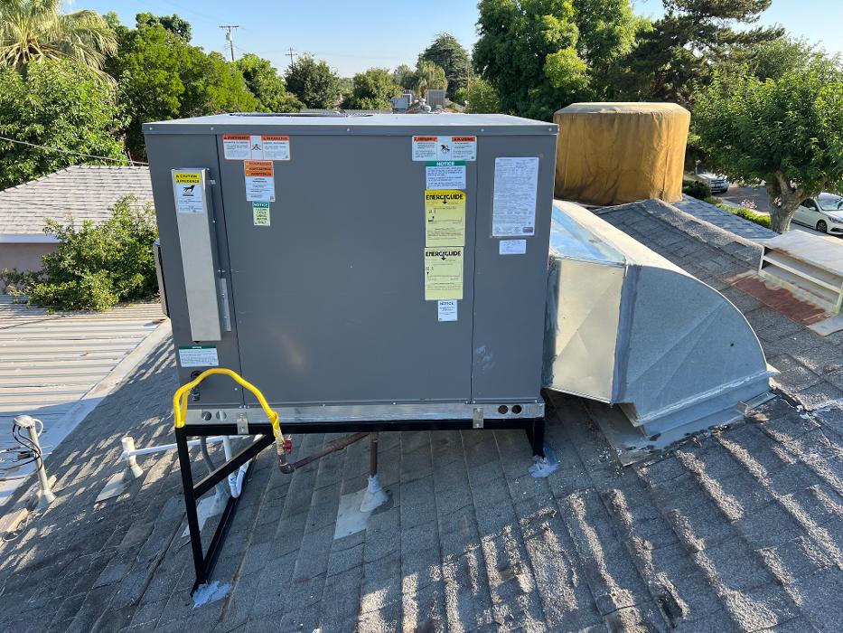 Royal California Air - Bakersfield, CA