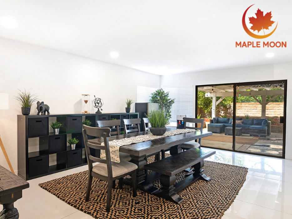 Maple Moon LLC - Winnetka, CA