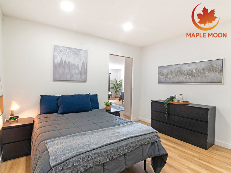 Maple Moon LLC - Winnetka, CA