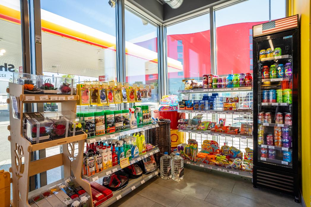 Shell Recharge Charging Station, Seestadtstraße in Wien