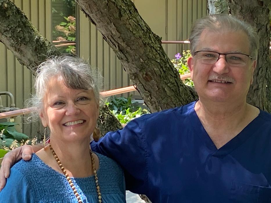 Dr. Fred Alger Periodontics & Dental Implants Image