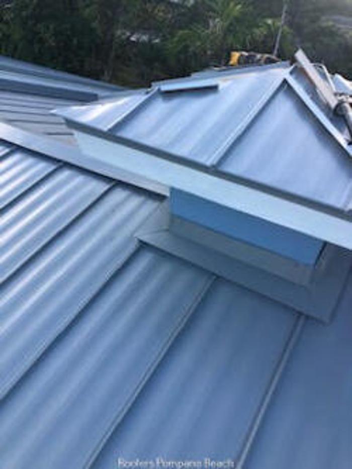 Gomez Roofing and Solar Image