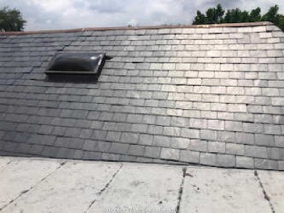 Gomez Roofing and Solar Image