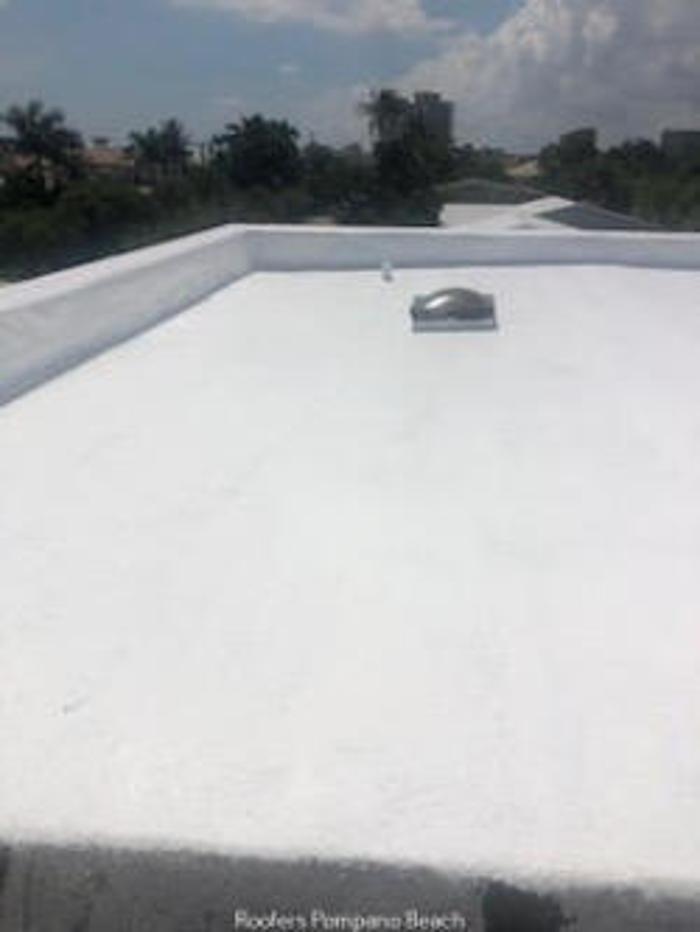 Gomez Roofing and Solar Image