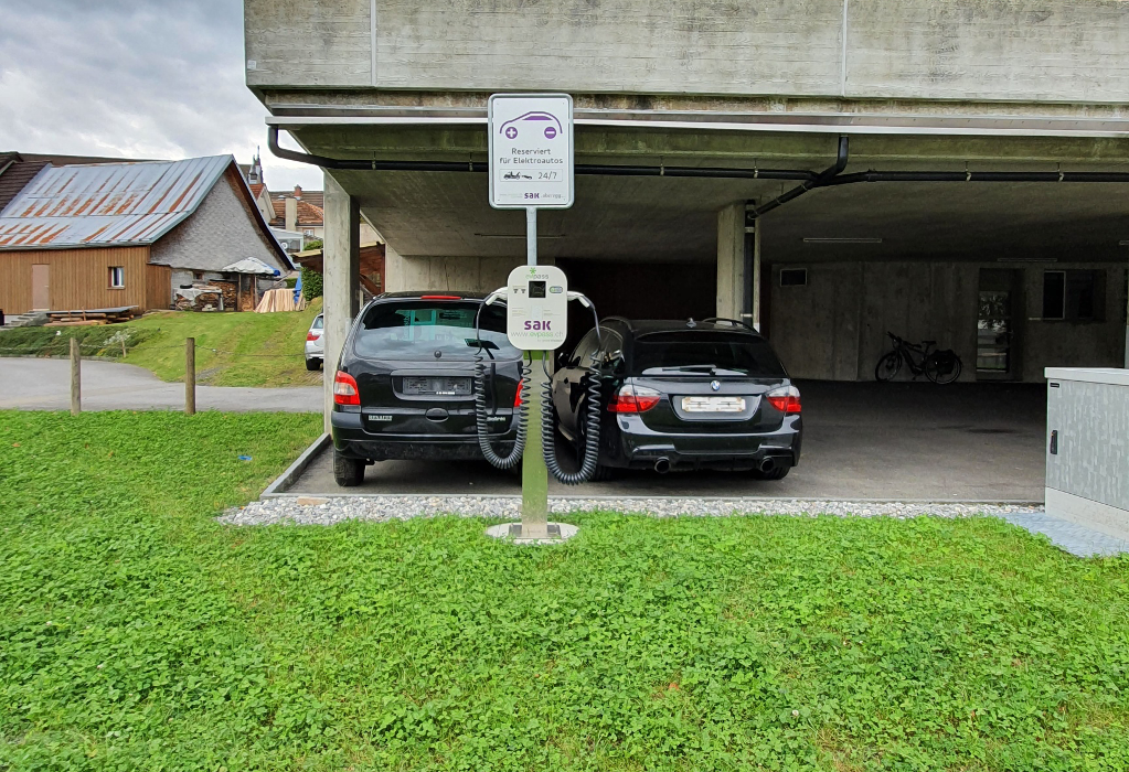 Shell Recharge Charging Station, Dorfstrasse in Oberegg