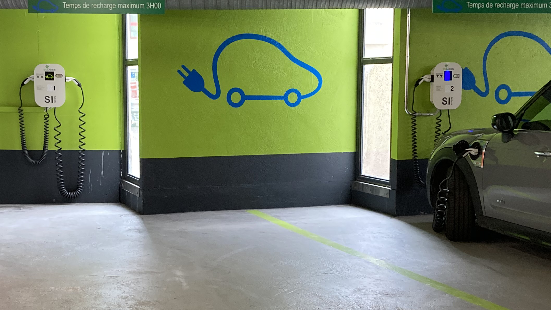 Shell Recharge Charging Station, Rue de Rive in Nyon