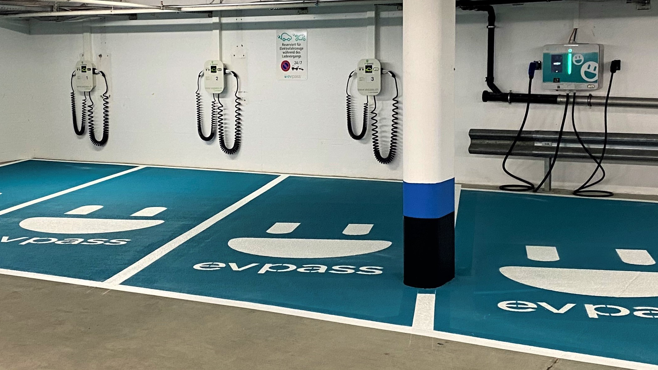 Shell Recharge Charging Station, Wässeristrasse in Hinwil