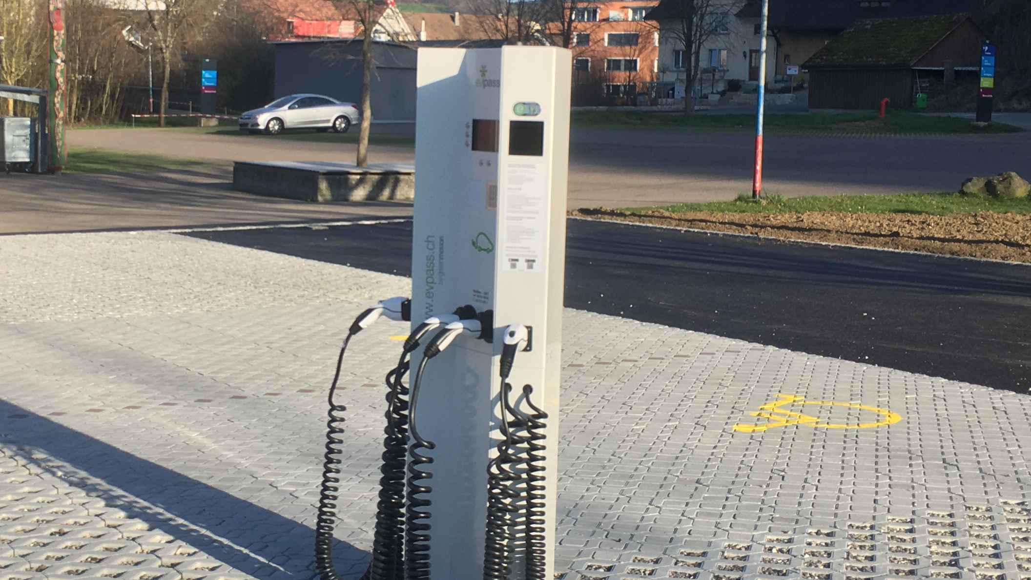 Shell Recharge Charging Station, Wuermatt in Kaisten