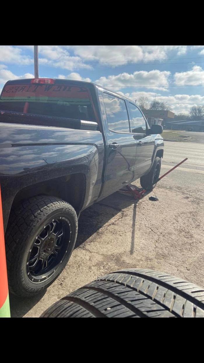 Bingo Used & New Tires - Tahlequah, OK