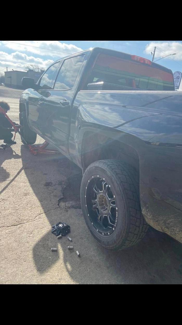 Bingo Used & New Tires - Tahlequah, OK