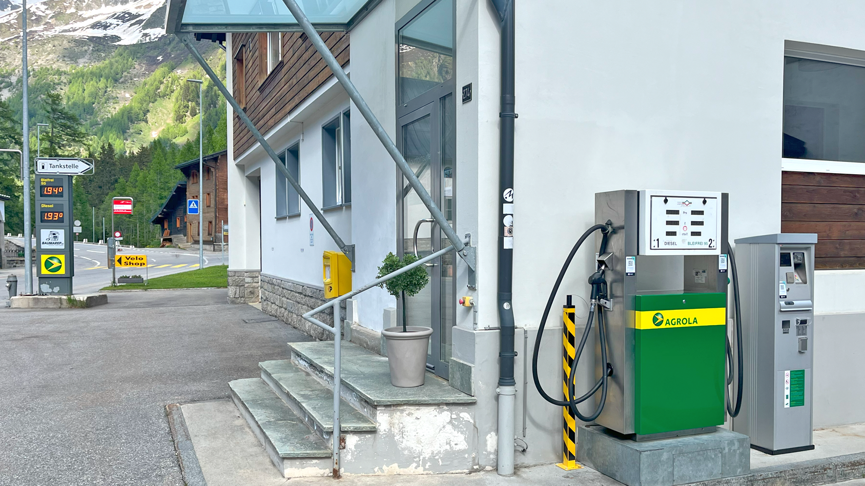 AGROLA, Furkastrasse in Oberwald