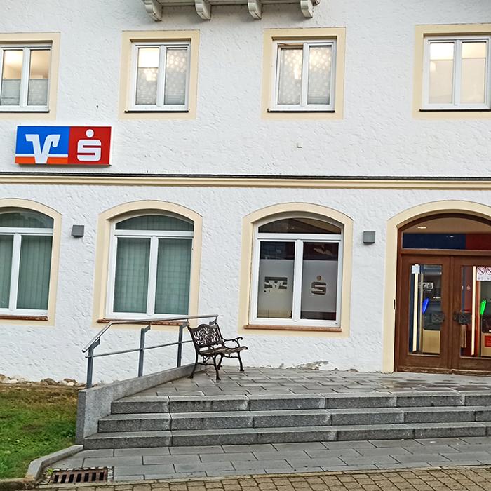 meine Volksbank Raiffeisenbank eG, Breitbrunn, Eggstätter Straße in Breitbrunn am Chiemsee