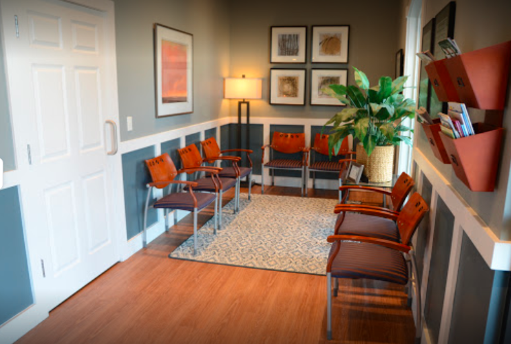 Bloomington Family Dental Image