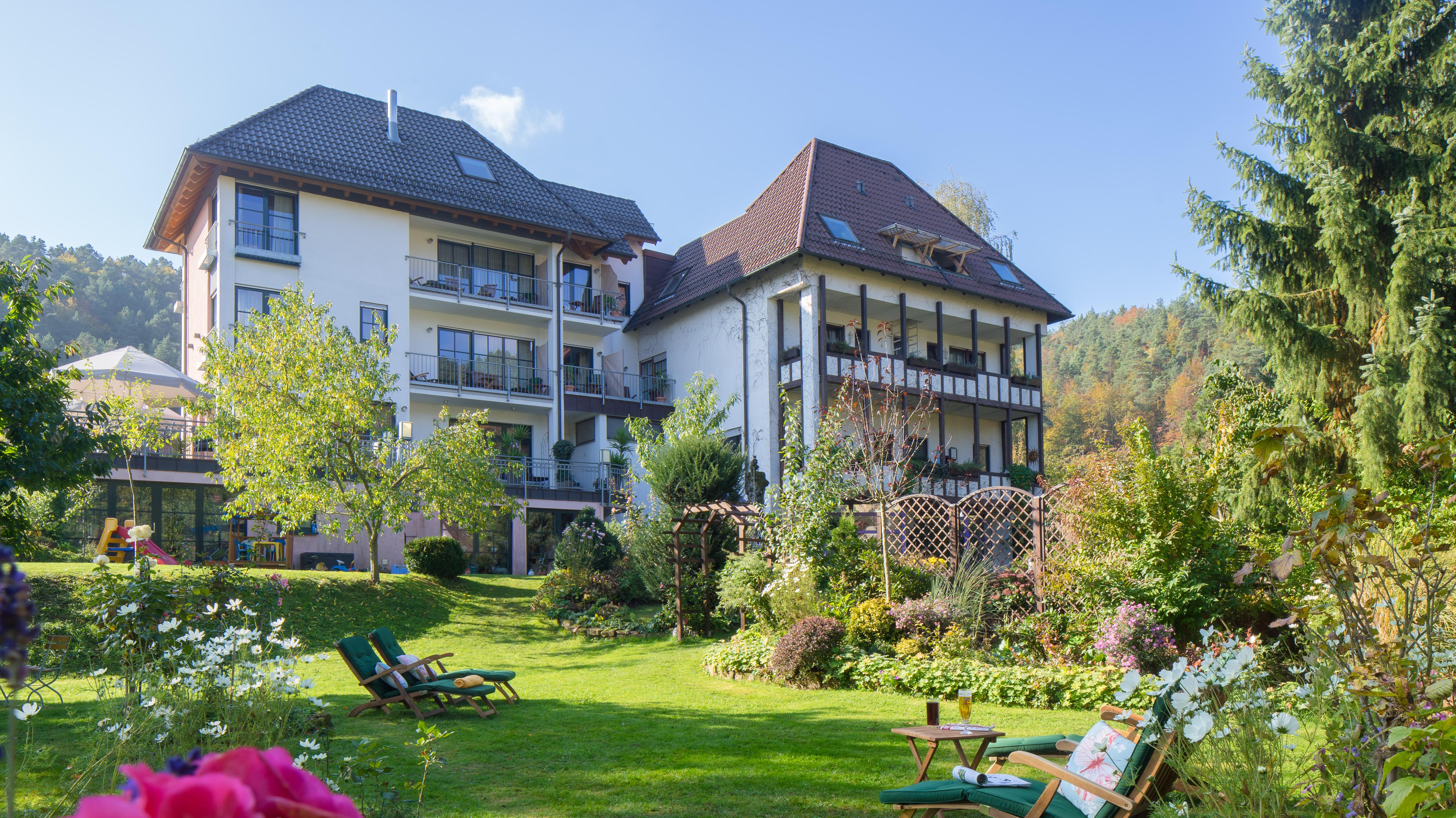 Waldhotel Felsentor Hotel & Restaurant, Bahnhofstraße in Hauenstein