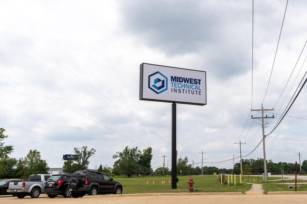 MTI - East Peoria, IL - East Peoria, IL
