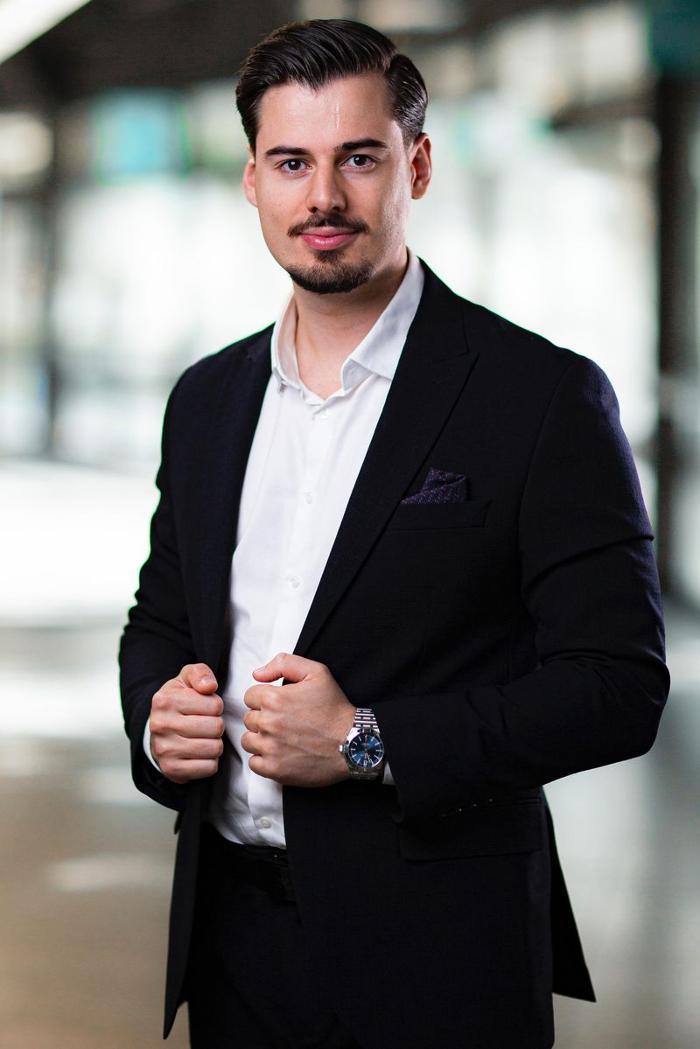 ERGO Pro Aref Zohoori, Brückenenstraße in Frankfurt am Main