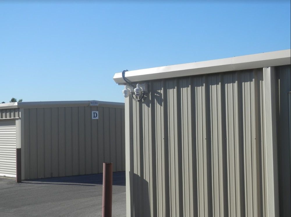 SB STORAGE GARDINER AVE